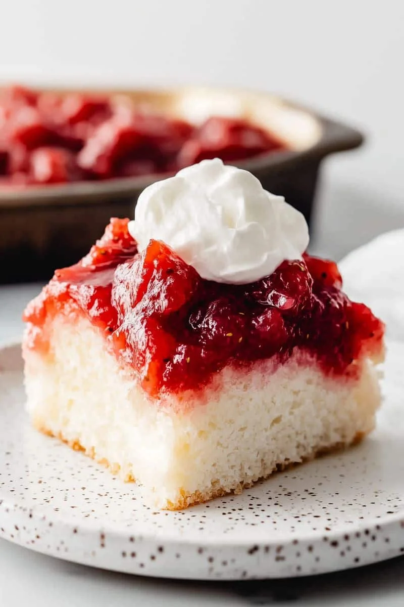 Angel-Food-Cake-Strawberry-Shortcake